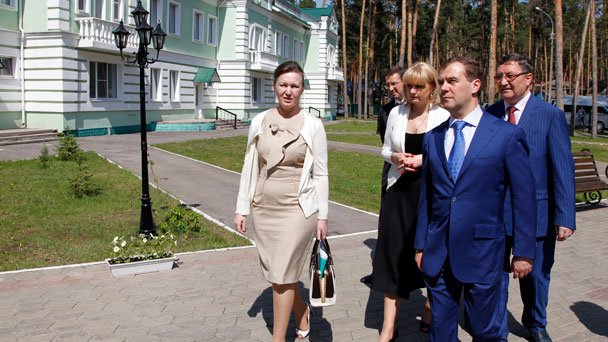 Председатель Правительства Российской Федерации Д.А.Медведев посетил расположенный под Тамбовом дом-интернат для ветеранов войны и труда